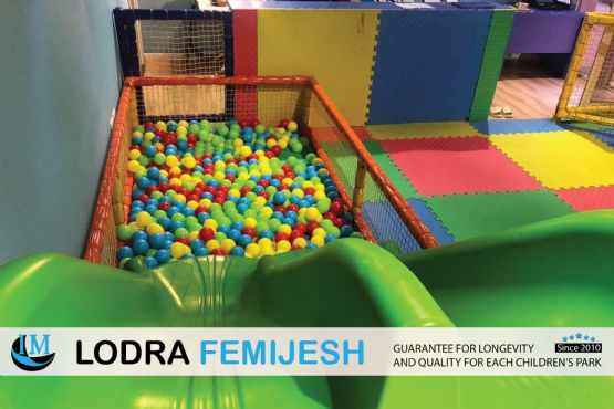 Park lodrash me karusela, lodra te perdorura per parqe, lodra te perdoru...